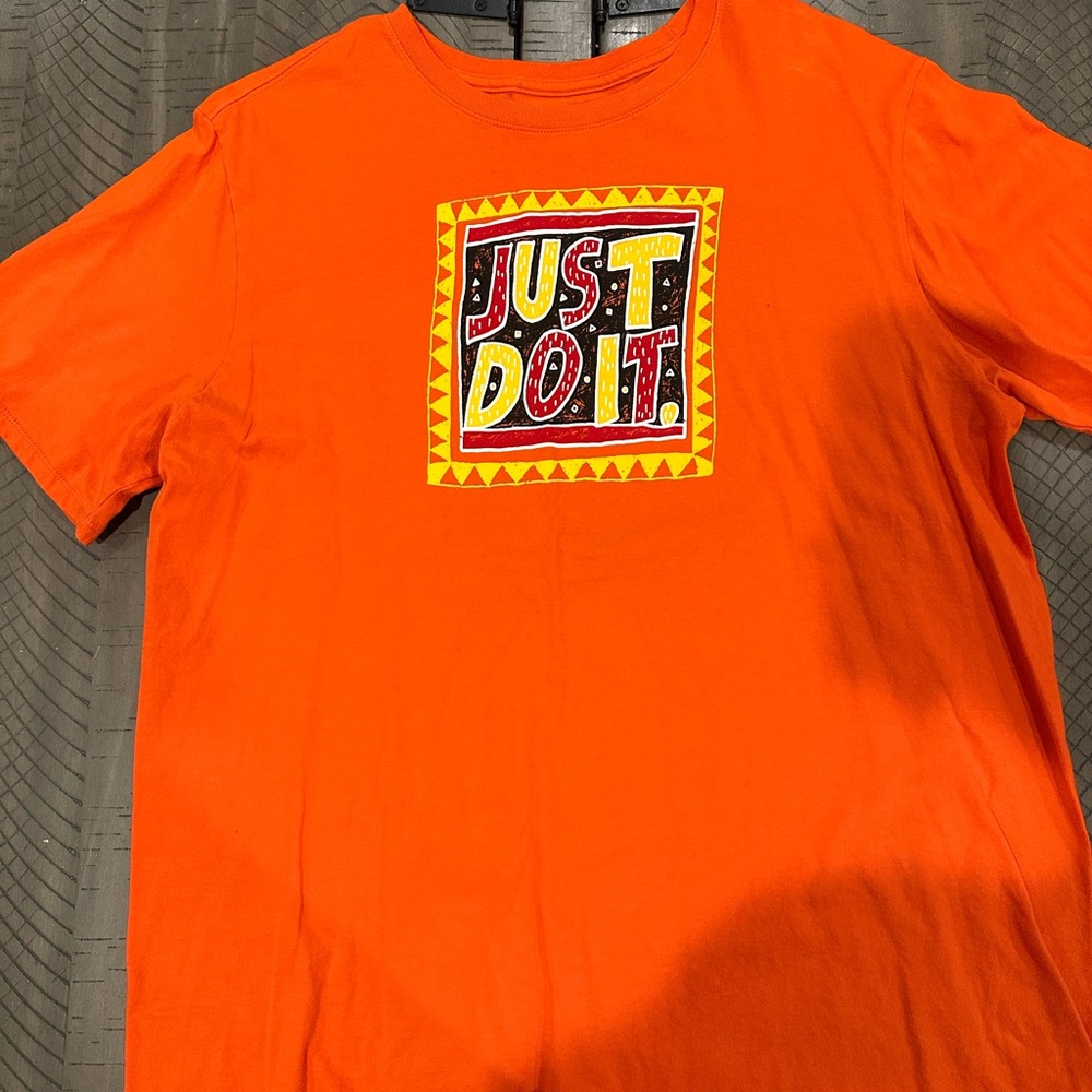 Nike T-shirt
